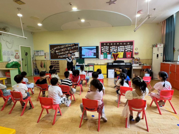 航心配资 民生银行济南槐荫支行走进幼儿园开展金融知识启蒙活动